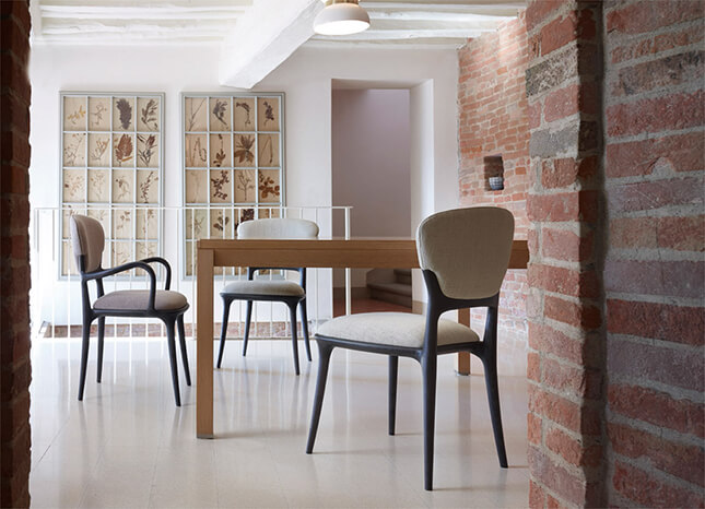 チェコッティ/TERESA CON BRACCIOLI